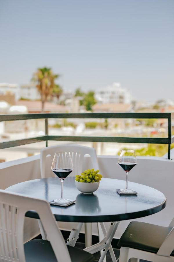 Lazaros Centre Apartment Larnaca Eksteriør billede