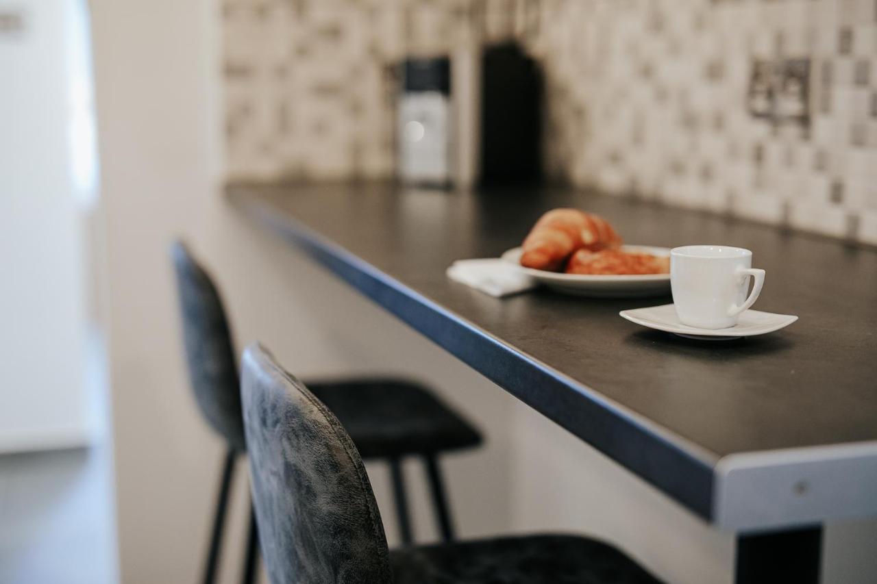 Lazaros Centre Apartment Larnaca Eksteriør billede